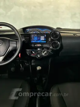 ETIOS 1.5 XLS Sedan 16V