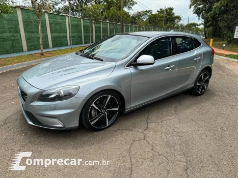 Volvo V40 2.0 T5 R Design Turbo 4 portas