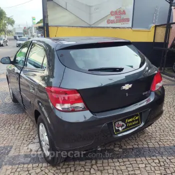 ONIX HATCH LT 1.0 8V FlexPower 5p Mec.