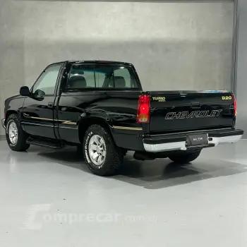Silverado DLX 4.2 Diesel