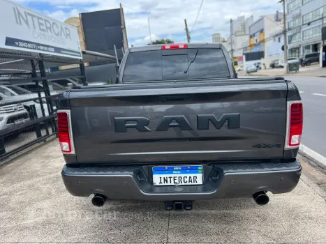 CLASSIC 5.7 V8 Laramie CD 4X4