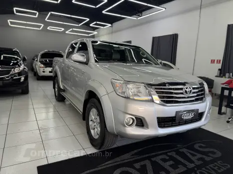 Toyota HILUX 2.7 SRV 4X4 CD 16V 4 portas