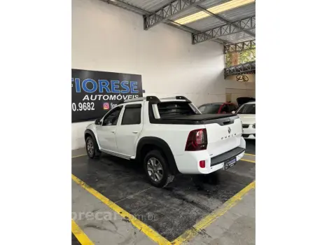 DUSTER OROCH 2.0 16V FLEX DYNAMIQUE 4P AUTOMÁTICO