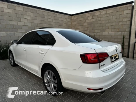 JETTA 2.0 TSI HIGHLINE 211CV GASOLINA 4P TIPTRONIC