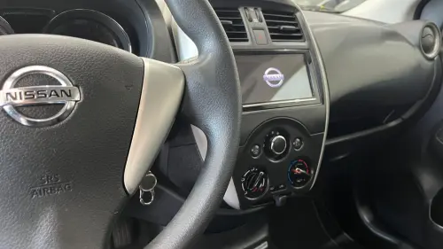 VERSA SV 1.6 16V FlexStart 4p Mec.