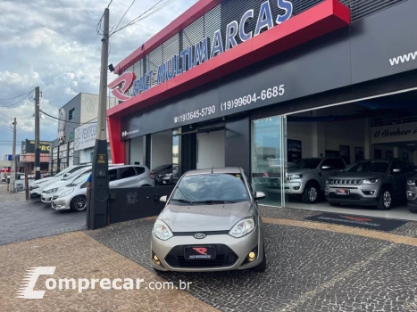 FORD FIESTA 1.6 ROCAM SE PLUS 8V FLEX 4P MANUAL 4 portas