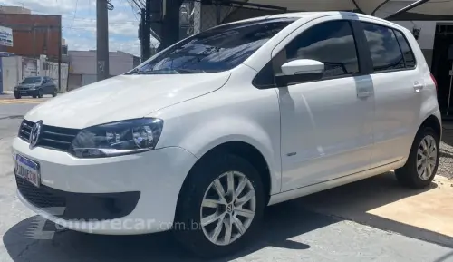 Volkswagen FOX 1.6 MI Trendline 8V 4 portas