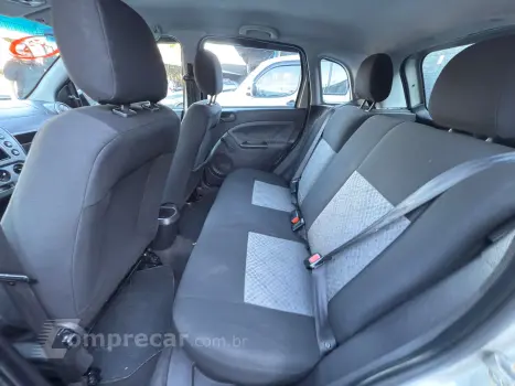 FIESTA 1.6 MPI Class Hatch 8V