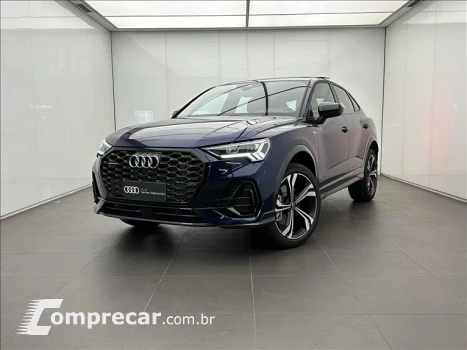 Q3 2.0 40 TFSI Sportback Performance Black Quattro