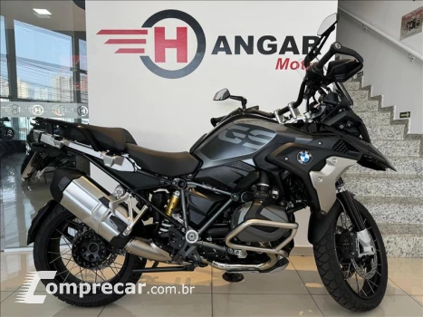 BMW R 1250 GS TRIPLE BLACK