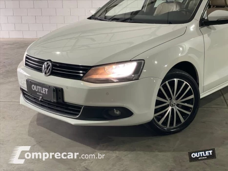 JETTA 2.0 TSI HIGHLINE 200CV GASOLINA 4P TIPTRONIC