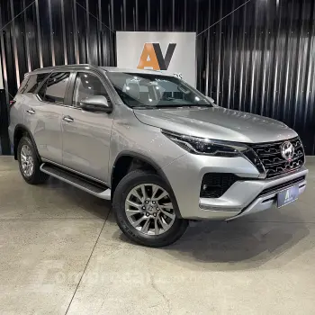 HILUX SW4 2.8 SRX 4X4 7 Lugares 16V Turbo Intercooler