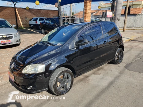 Volkswagen FOX 1.6 MI Comfortline 8V 2 portas