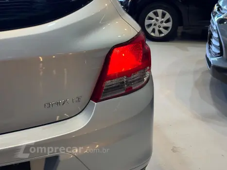 ONIX 1.0 MPFI LT 8V FLEX 4P MANUAL