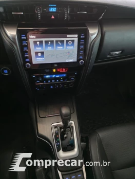 HILUX SW4 2.8 D-4d Turbo SRX 7L 4X4