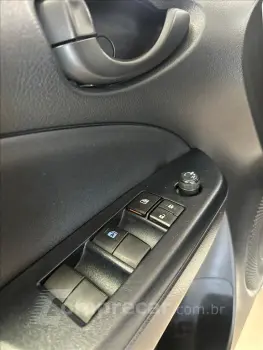 YARIS 1.5 16V FLEX XL MULTIDRIVE