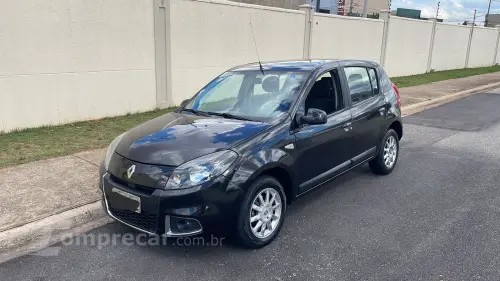 Renault SANDERO 1.6 Privilége 16V 4 portas