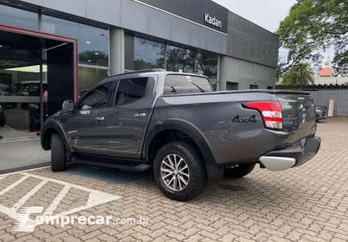 L200 TRITON 2.4 16V Turbo Outdoor Hpe-s CD 4X4