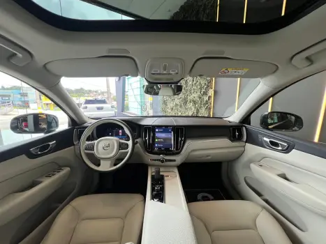 XC60 2.0 T8 Recharge Inscription Expression AWD Geartronic