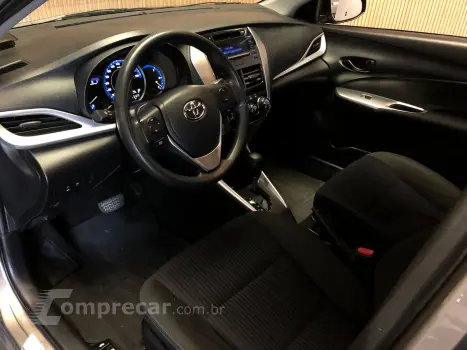 Yaris 1.5 16V Flex Sedan Xl Live Multidrive