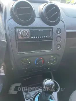 FIESTA 1.6 MPI Sedan 8V