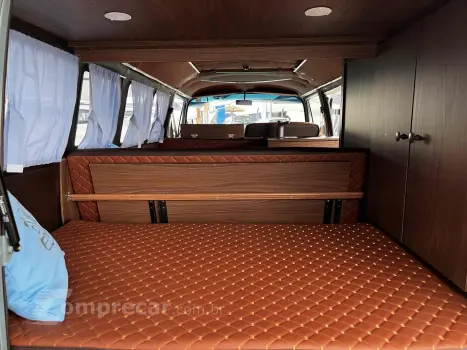 KOMBI 1.6 LUXO 8V GASOLINA 3P MANUAL