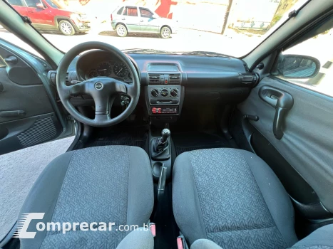 CORSA 1.6 MPFI Classic Sedan 8V