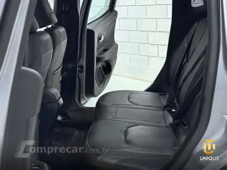 RENEGADE - 1.3 T270 TURBO LONGITUDE AT6