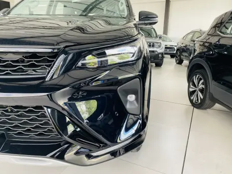HILUX SW4 2.8 D-4d Turbo SRX Platinum 7L 4X4