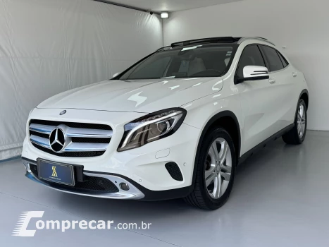 Mercedes-Benz GLA 200 1.6 CGI Enduro 16V Turbo 4 portas