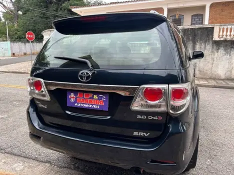 HILUX SW4 3.0 SRV 4X4 7 Lugares 16V Turbo Intercooler