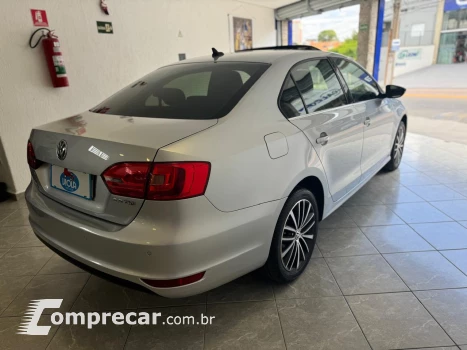 JETTA 2.0 TSI Highline 211cv