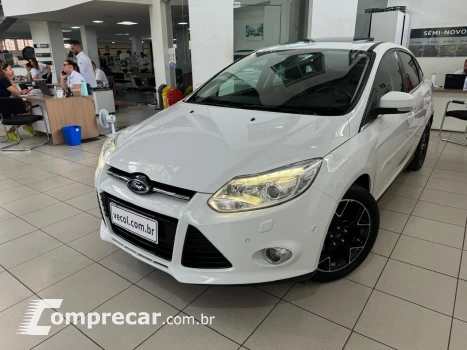 FORD Focus Sedan 2.0 16V 4P FLEX TITANIUM PLUS POWERSHIFT AUTOMÁT 4 portas