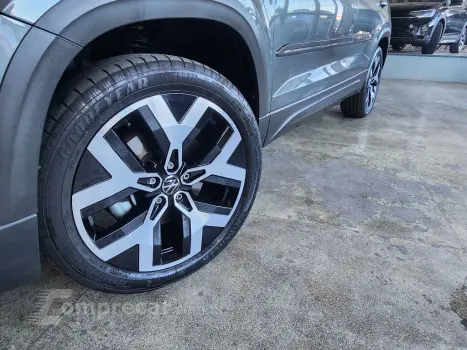 TAOS 1.4 250 TSI TOTAL FLEX HIGHLINE AUTOMÁTICO