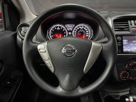 VERSA 1.6 16V FLEX V-DRIVE PLUS XTRONIC
