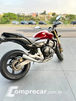 CB 600F HORNET