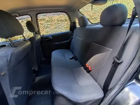 CLASSIC 1.0 MPFI LS 8V FLEX 4P MANUAL