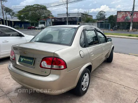 CLASSIC 1.0 MPFI Sedan 8V