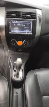 LIVINA 1.6 SL X-gear 16V