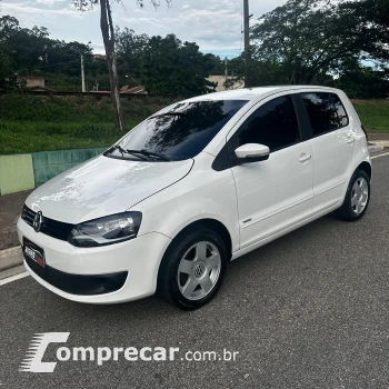 Volkswagen FOX 1.6 MI Plus 8V 4 portas