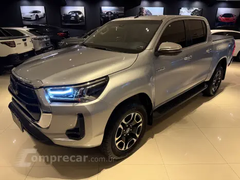 Toyota HILUX 2.8 D-4d Turbo CD SRX 4X4 4 portas