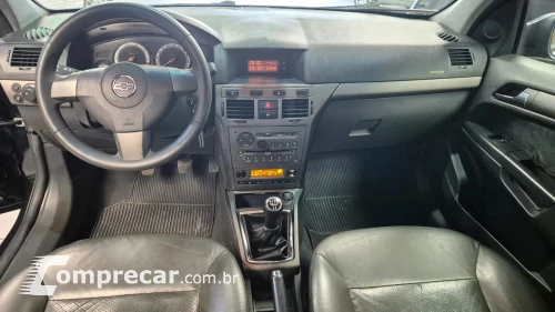 VECTRA 2.0 MPFI GT Hatch 8V