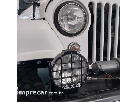 JEEP 2.6 6 CILINDROS 12V GASOLINA 2P MANUAL