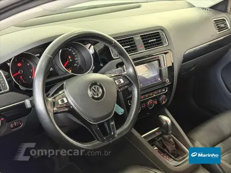 JETTA 2.0 TSI HIGHLINE 211CV GASOLINA 4P TIPTRONIC