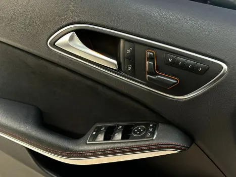 GLA-250 Sport  2.0 16V 211cv Aut.