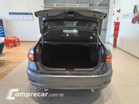 Jetta 1.4 4P 250 TSI R-LINE AUTOMÁTICO