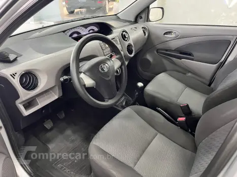 ETIOS 1.5 XLS Sedan 16V