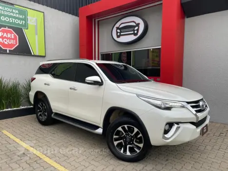 HILUX SW4 2.8 SRX 4X4 7 LUGARES 16V TURBO INTERCOOLER DIESEL