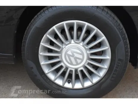 UP - 1.0 TSI MOVE UP 12V 4P MANUAL