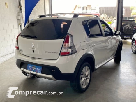 SANDERO - 1.6 STEPWAY 8V 4P MANUAL